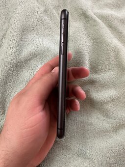 Prodám iPhone 11 64 gb - 2