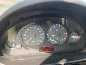 BMW 323CI - 2