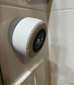 Prodám bluetooth reproduktor SBL 3 D2 s přísavkou - 2
