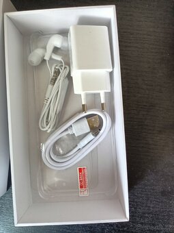Telefon 16GB, 1TB. - 2