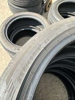 225/40r19 Bridgestone letní - 2