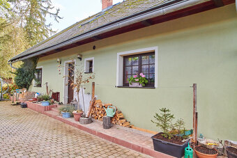 Dvoupodlažní RD 6+2 s balkonem, 267m2, pozemek 2.283m2, foto - 2