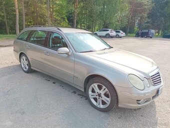 Mercedes Benz - 2