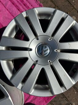 Original VW hlinikova kola 16" - 2