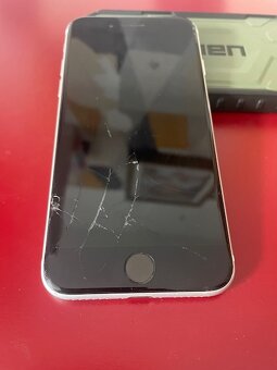 Apple iPhone SE 2020 - 2