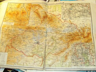 560 kusů map - 2