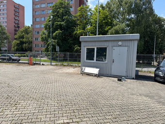 Pronájem zabezpečené plochy pro autobazar – Ostrava (areál R - 2