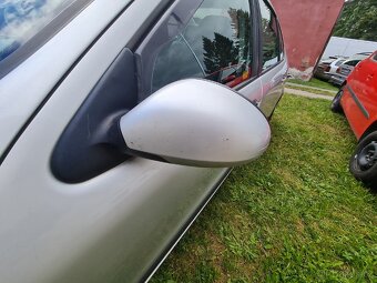 Seat Leon - náhradní díly z vozu - 2