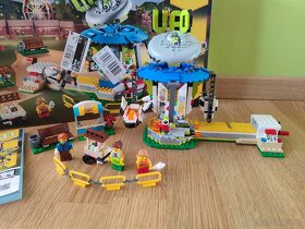 LEGO Creator 31095 Pouťový kolotoč - 2