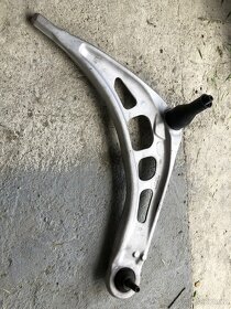 Řídicí páka, zavěšení kol ESEN SKV 04SKV004 - 2