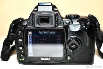 Nikon D40X + příslušenství - 2