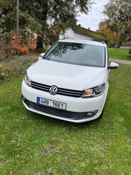 Volkswagen Touran TDi DSG - 2