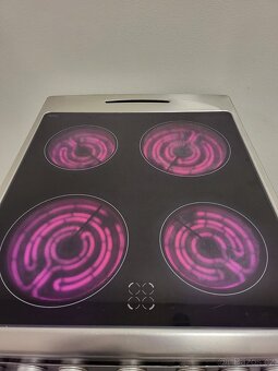 NEREZ úzký sklokeramický sporák Amica - 2