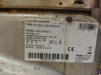 Sklokeramický sporák s troubou - 2