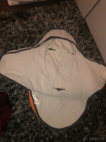 Vložka do autosedačky, skoro nová. - 2