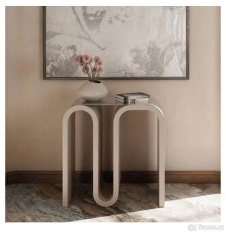 Konzolový stolek - 2