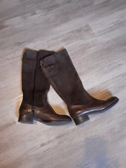 Kožené kozačky GEOX vel.39 - 2