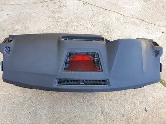 Škoda Karoq palubní deska nová. - 2