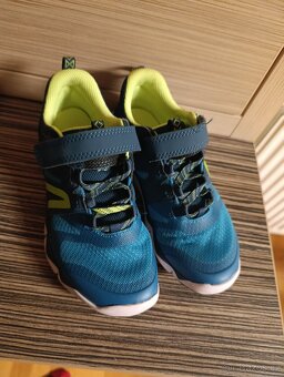 Boty z Decathlonu EU 32 - 2