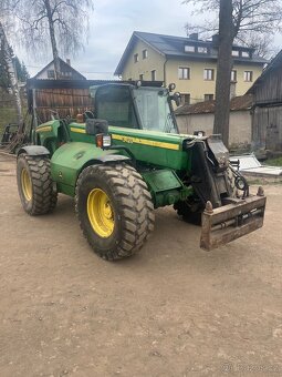 Teleskopický manipulátor John Deere 3420 - 2