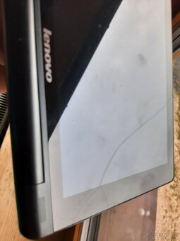 Lenovo Yoga tablet starý - 2
