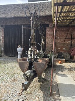 Prodám nakladač unhz 500 - 2