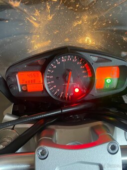Suzuki gsr 600 - 2