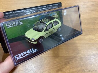 Opel Corsa B - Model 1:43, nový, origo zabalený, - 2