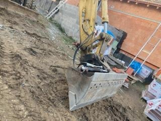 Komatsu SAA4D102E Kolové Rypadlo - 2