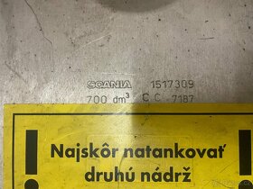 Predám palivovú nádrž na SCANIU - 700 litrov - 350 € - 2