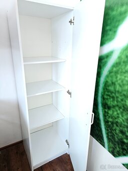 Šatní skříň - 2