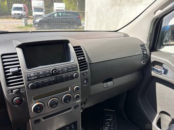 Nissan pathfinder - 2