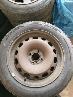 Zimní Barum Polaris 6 205/55 R16 91T + plechové disky - 2