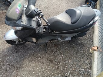 Suzuki Burgman 125i - 2