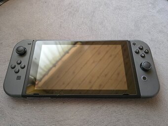 Nintendo Switch V2 - 2
