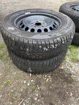 Zimní pneu 195/65 R15 - 2