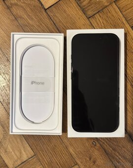 iPhone 16 pro 128 gb černý titan - 2