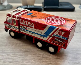 Retro Tatra 815 6x6 Rallye Paris-Dakar Kaden 1:43 ČSR. - 2