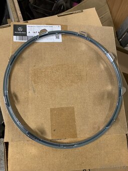 Rámeček znaku Mercedes (GLE, GLS 167) - 2