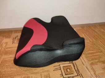 Dětský podsedák do auta15-36 kg - 2