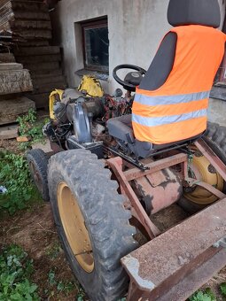 Traktůrek Multicar m22 - 2