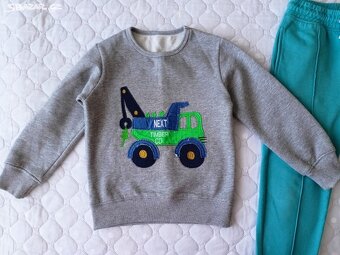 Mikina s tepláky, vel.122 - 2