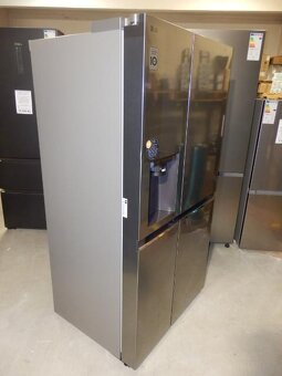 Americká lednice LG. - 2