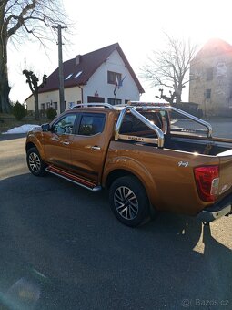 Nissan Navara np 300 - 2
