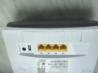 Prodám 4G LTE Router 300 STRONG - 2