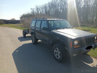 Jeep Cherokee XJ - 2