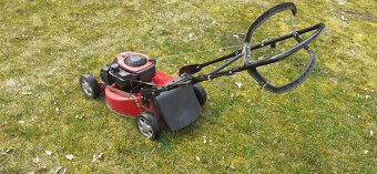 Benzínová sekačka s pojezdem - 2
