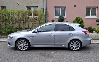 Mitsubishi Lancer sportback 1.8 105kw - 2