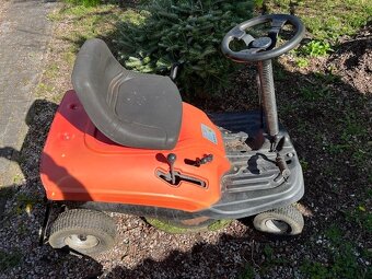 Prodám zahradní trakturek, rider sekačka - 2