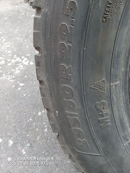 Pneu 295/60r22,5 - 2